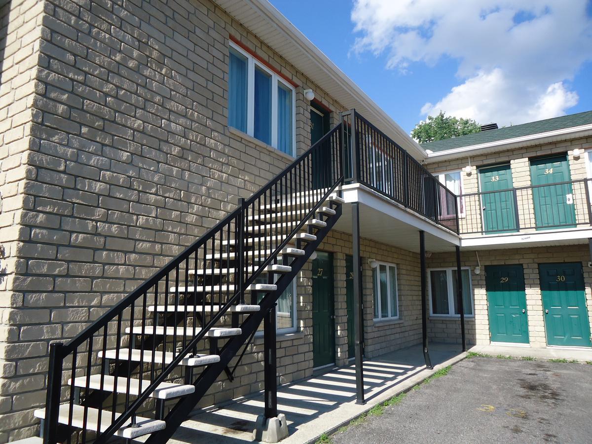 Motel Chateauguay Hull Экстерьер фото